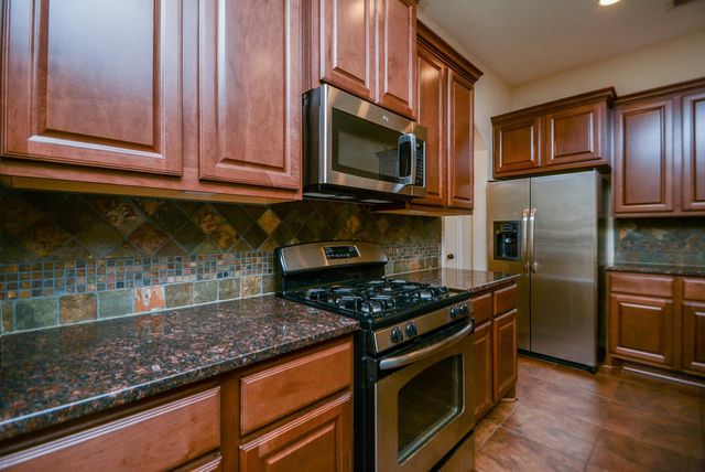 22 Cheswood Manor, The Woodlands, TX 77382