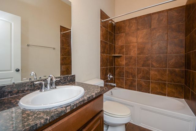 22 Cheswood Manor, The Woodlands, TX 77382
