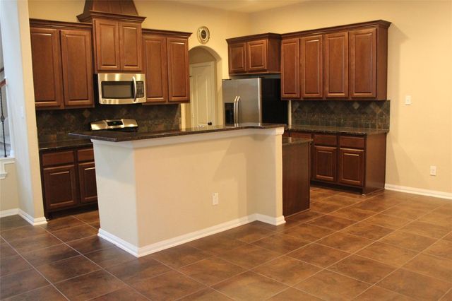 22 Cheswood Manor, The Woodlands, TX 77382