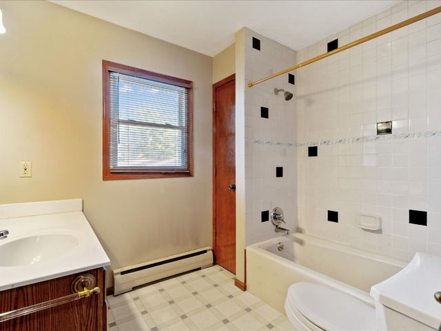 190 26th Street Court, Marion, IA 52302