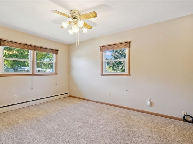 190 26th Street Court, Marion, IA 52302