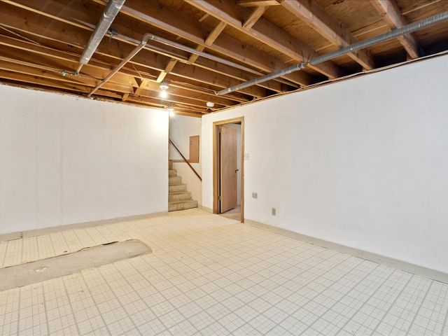 190 26th Street Court, Marion, IA 52302