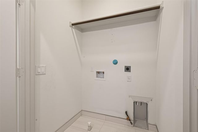 4012 Buffalo Moon Drive, Houston, TX 77045