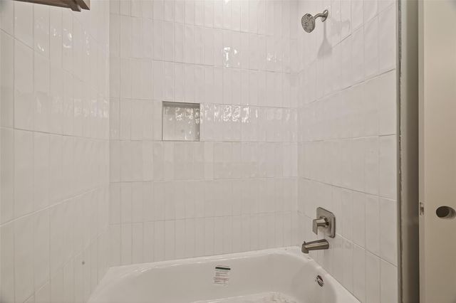 4012 Buffalo Moon Drive, Houston, TX 77045