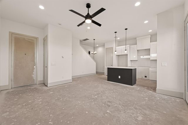 4012 Buffalo Moon Drive, Houston, TX 77045