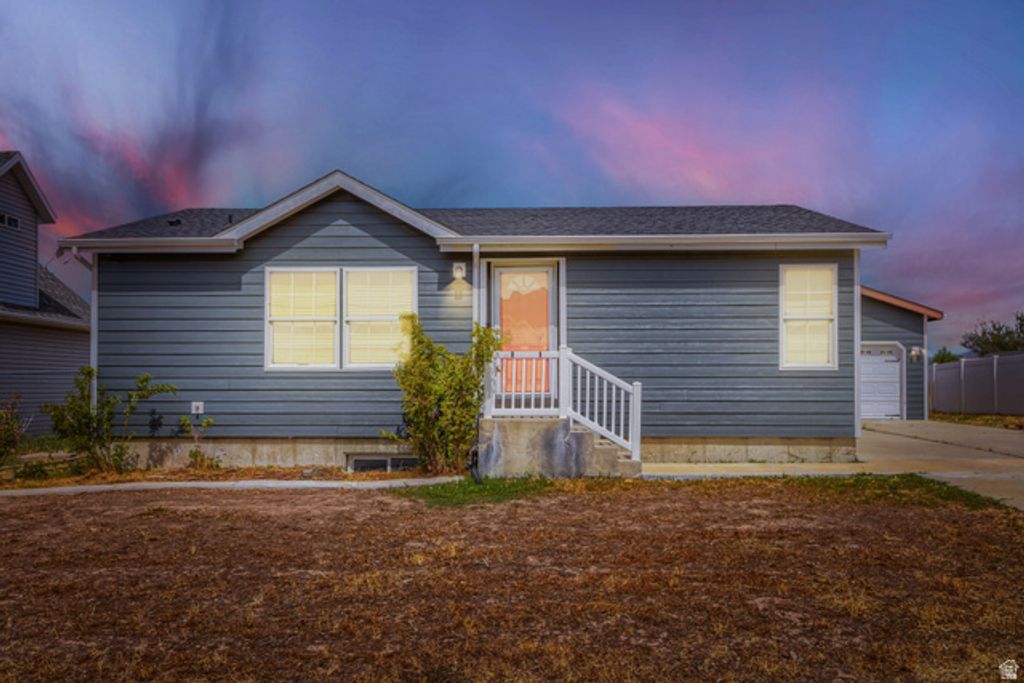 992 TIMPIE RD, Tooele, UT 84074 — exterior