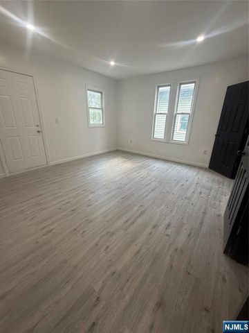 15 Winthrop Terrace, East Orange, NJ 07018