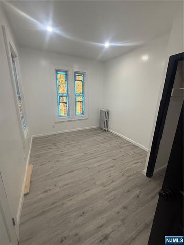 15 Winthrop Terrace, East Orange, NJ 07018