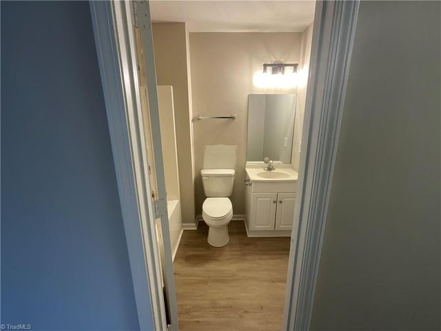 1506 Hidden Creek Terrace, High Point, NC 27260