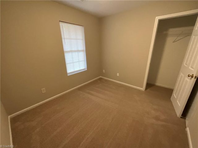 1506 Hidden Creek Terrace, High Point, NC 27260