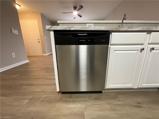 1506 Hidden Creek Terrace, High Point, NC 27260