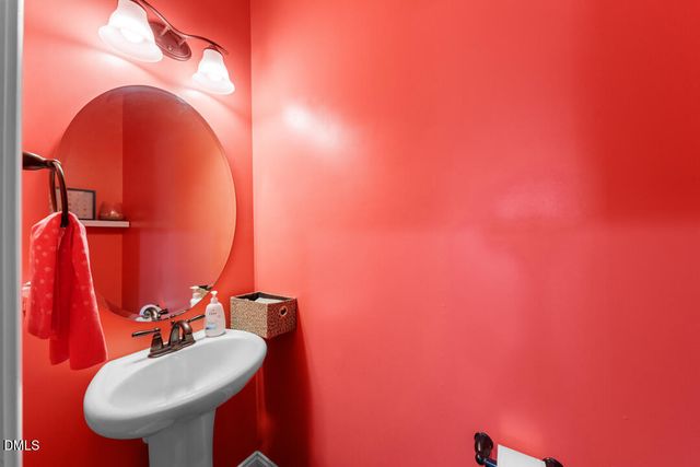 2811 Reynolda Circle, Durham, NC 27712