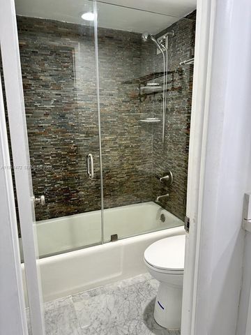 11111 Biscayne Blvd 15B, Miami, FL 33181