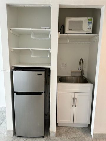 11111 Biscayne Blvd 15B, Miami, FL 33181