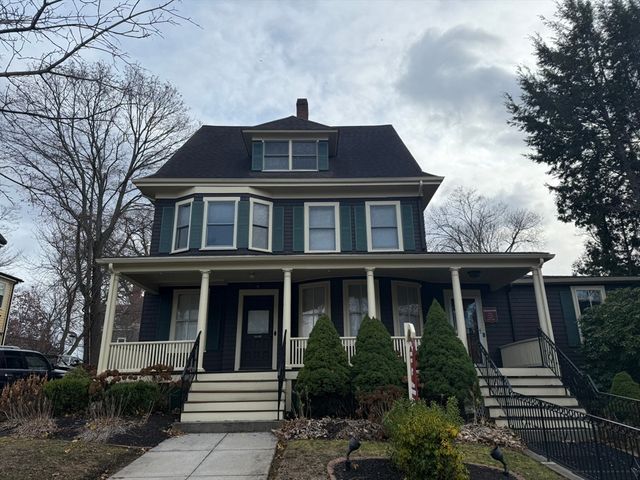 22 Yale Ave. A, Wakefield, MA 01880