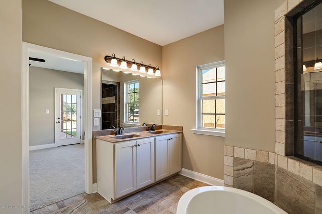 940 Coahoma Court, Nesbit, MS 38651