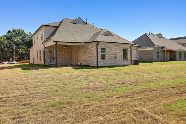 940 Coahoma Court, Nesbit, MS 38651