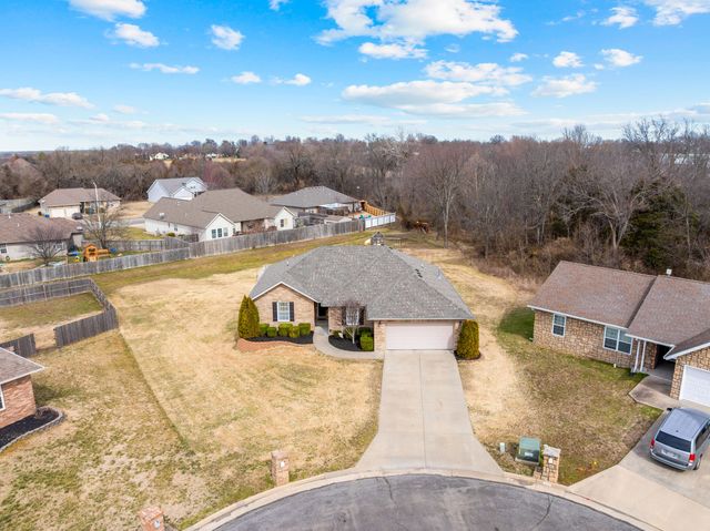 2817 E Miller Court, Joplin, MO 64801