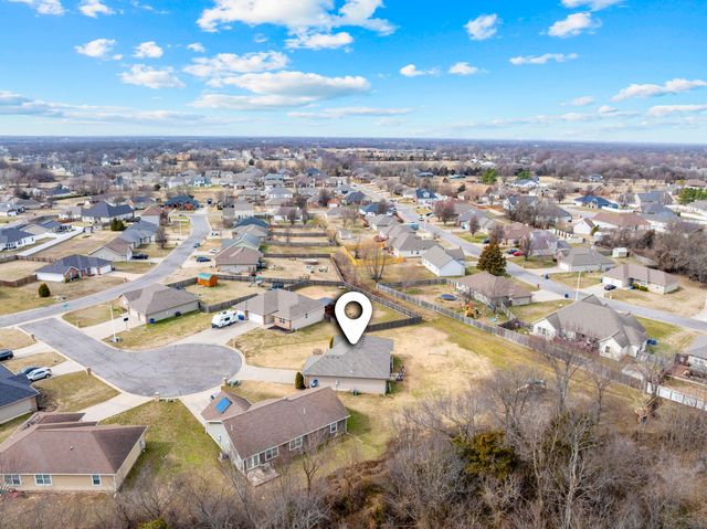 2817 E Miller Court, Joplin, MO 64801