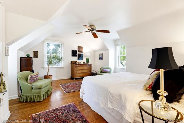 32111 Auburn Drive, Beverly Hills Village, MI 48025