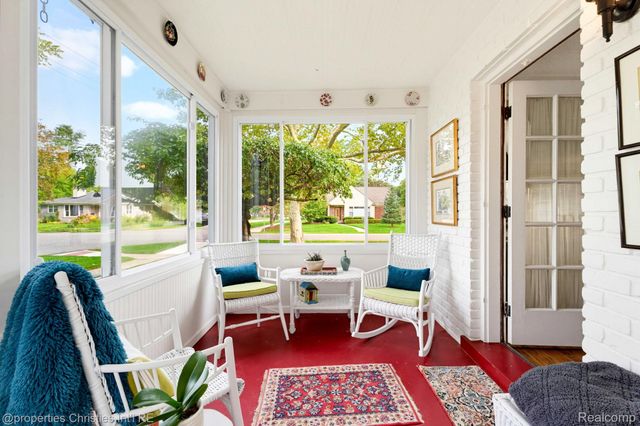 32111 Auburn Drive, Beverly Hills Village, MI 48025