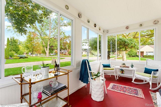 32111 Auburn Drive, Beverly Hills Village, MI 48025