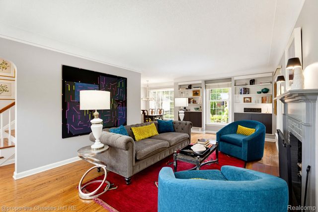 32111 Auburn Drive, Beverly Hills Village, MI 48025