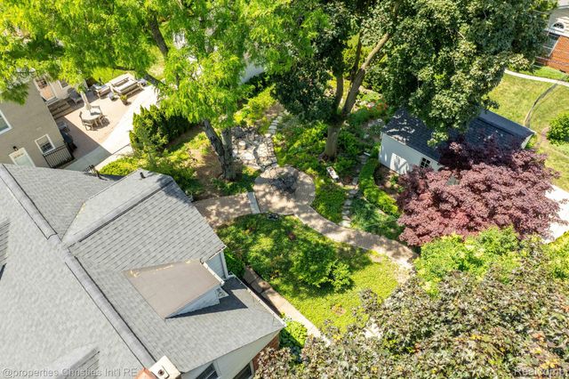 32111 Auburn Drive, Beverly Hills Village, MI 48025