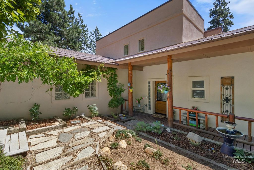 222 Rush Creek Road, Boise, ID 83716