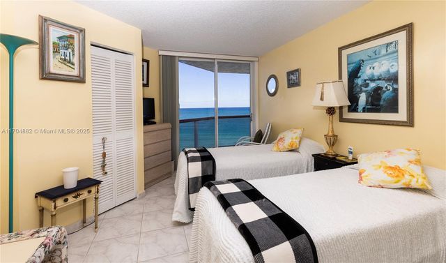 6767 Collins Ave 1409, Miami Beach, FL 33141