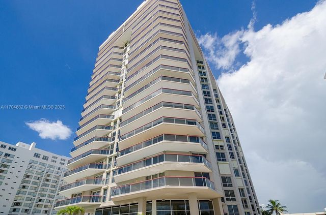 6767 Collins Ave 1409, Miami Beach, FL 33141