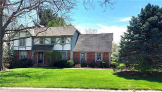 10517 W 102 Terrace, Overland Park, KS 66214