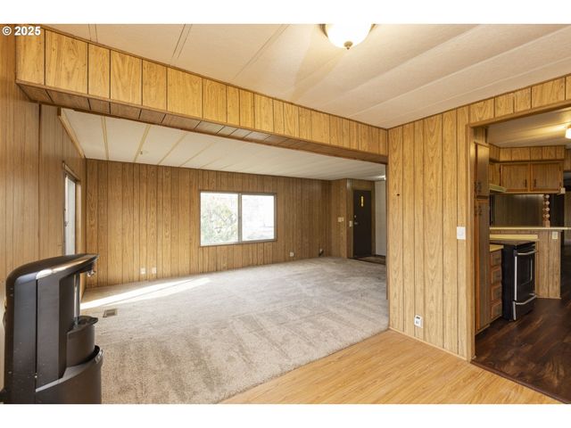 17169 Sw ELDORADO Dr, Portland, OR 97224