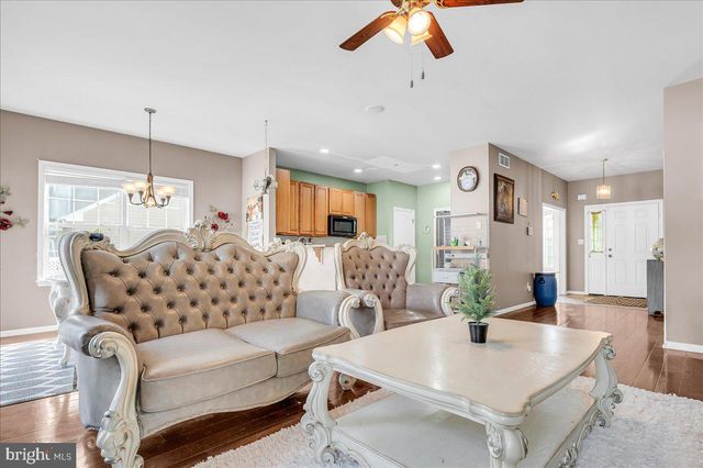 3 HATHAWAY CT, New Castle, DE 19720
