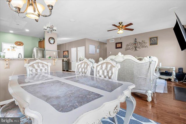3 HATHAWAY CT, New Castle, DE 19720