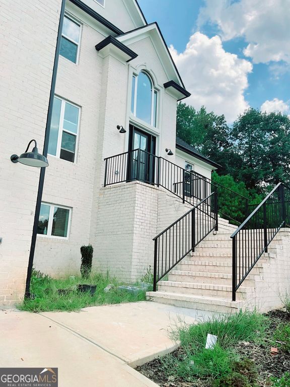 2910 Battlecrest Drive, Decatur, GA 30034 — exterior