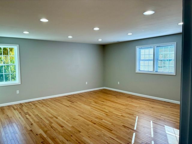 1 Heritage Ln, Monson, MA 01057