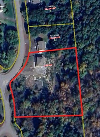 1 Heritage Ln, Monson, MA 01057