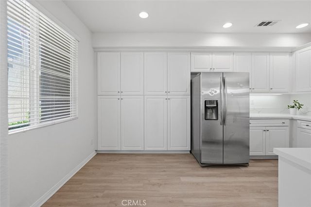 19324 Opal Lane, Saugus, CA 91350