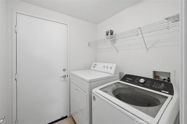 19324 Opal Lane, Saugus, CA 91350