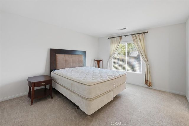 19324 Opal Lane, Saugus, CA 91350