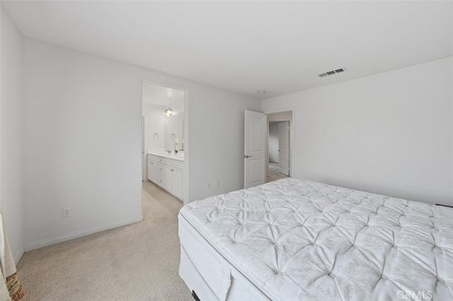 19324 Opal Lane, Saugus, CA 91350