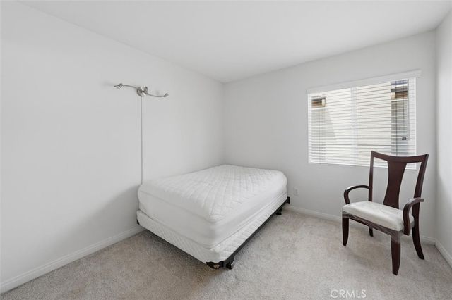 19324 Opal Lane, Saugus, CA 91350