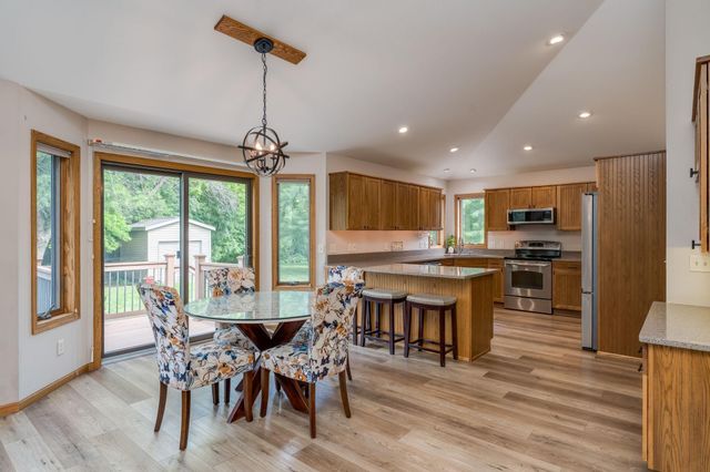 120 Sunburst Circle, Mankato, MN 56001