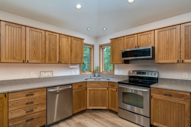 120 Sunburst Circle, Mankato, MN 56001