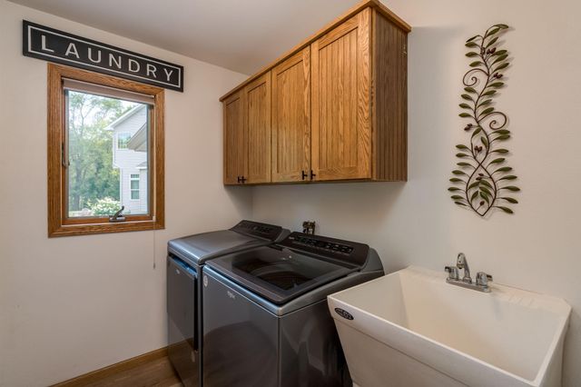 120 Sunburst Circle, Mankato, MN 56001