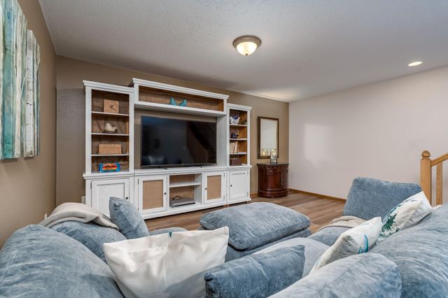 120 Sunburst Circle, Mankato, MN 56001