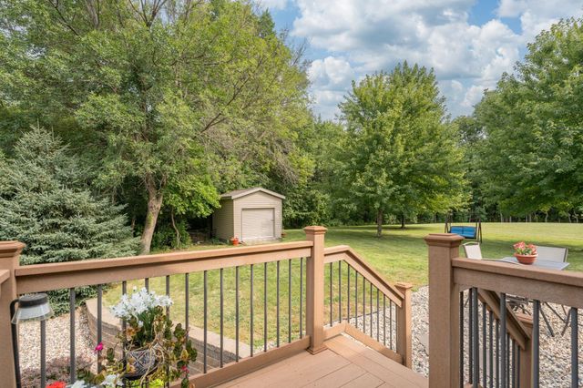 120 Sunburst Circle, Mankato, MN 56001