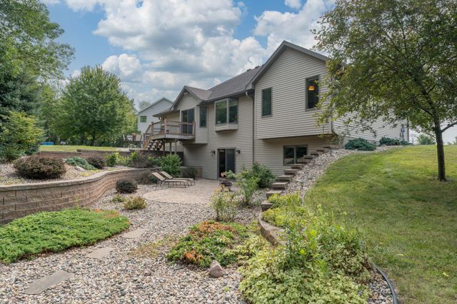 120 Sunburst Circle, Mankato, MN 56001