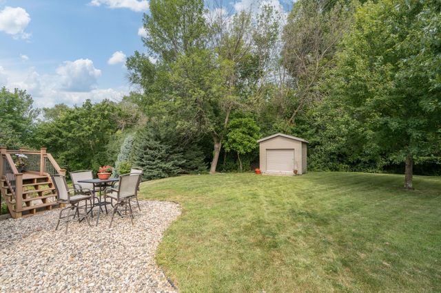 120 Sunburst Circle, Mankato, MN 56001